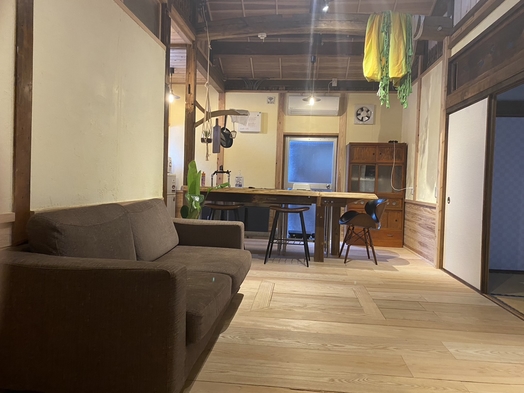 一棟貸　別館　個室3部屋　5名まで16200円/棟・素泊まり ・freewifi 